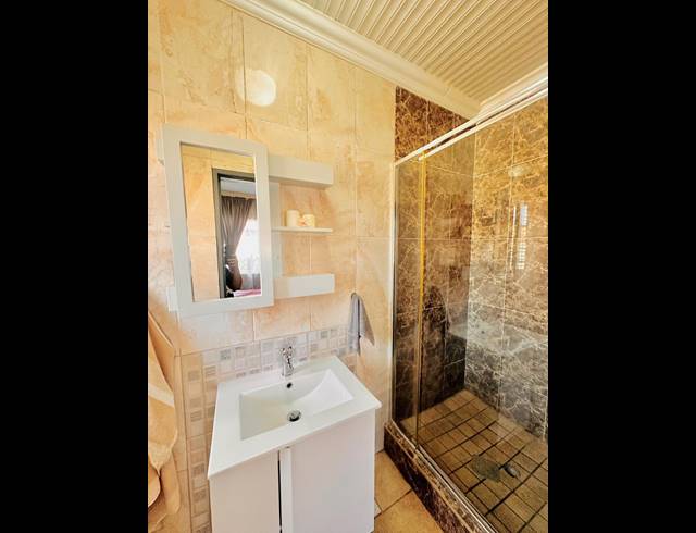 3 BEDROOM HOUSE FOR SALE IN WATERVAL EAST